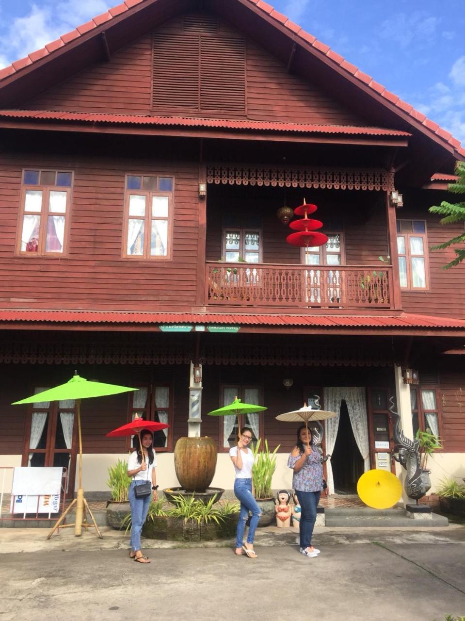Baan Sithepaban Guesthouse Phitsanulok Exterior foto