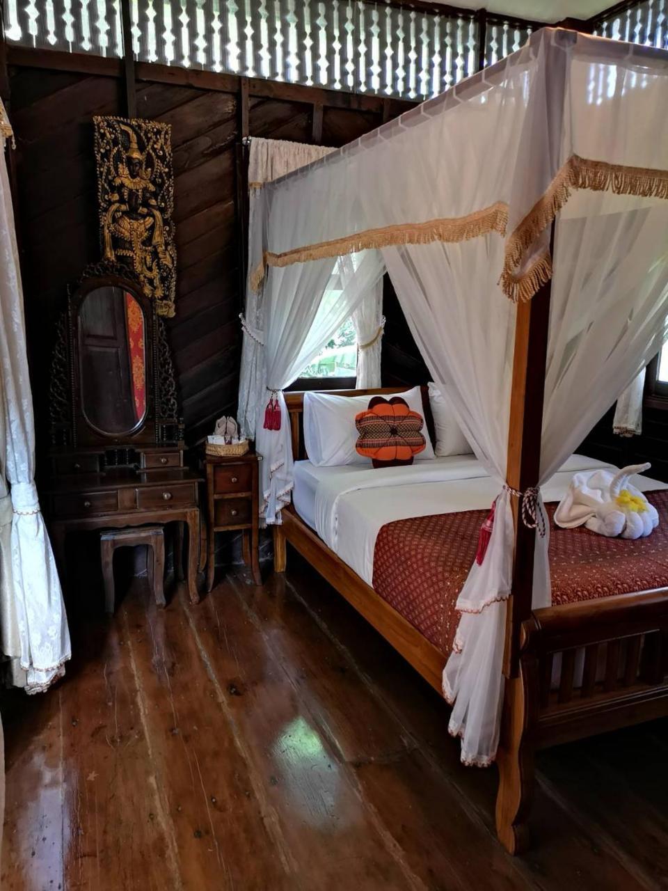Baan Sithepaban Guesthouse Phitsanulok Exterior foto