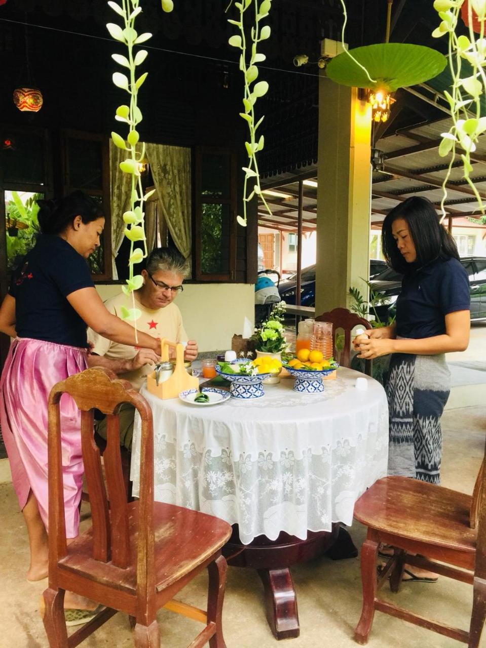 Baan Sithepaban Guesthouse Phitsanulok Exterior foto
